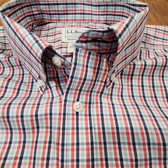 LL Bean Wrinkle-Free Pinpoint Oxford Gingham Style Cloth Button Down Shirt. - Picture 6 of 8